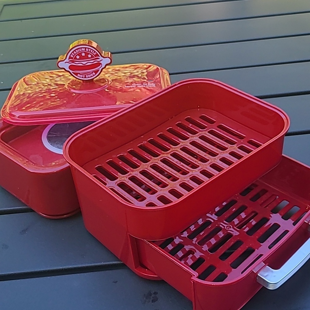 Salton Red Hot Dog Steamer - Picture 2 of 5